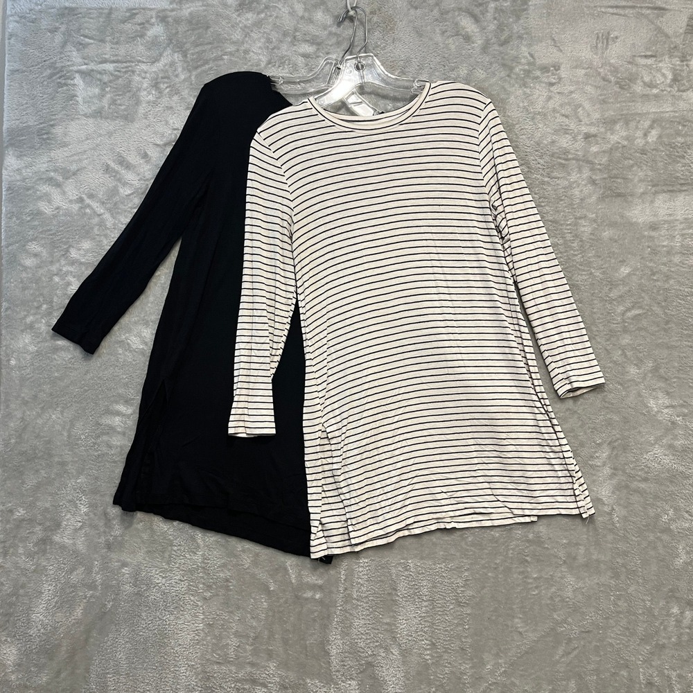 Old Navy Luxe T-Shirt Women XS Black Ivory Striped Long Sleeve Side Slit‎ 2 Pack